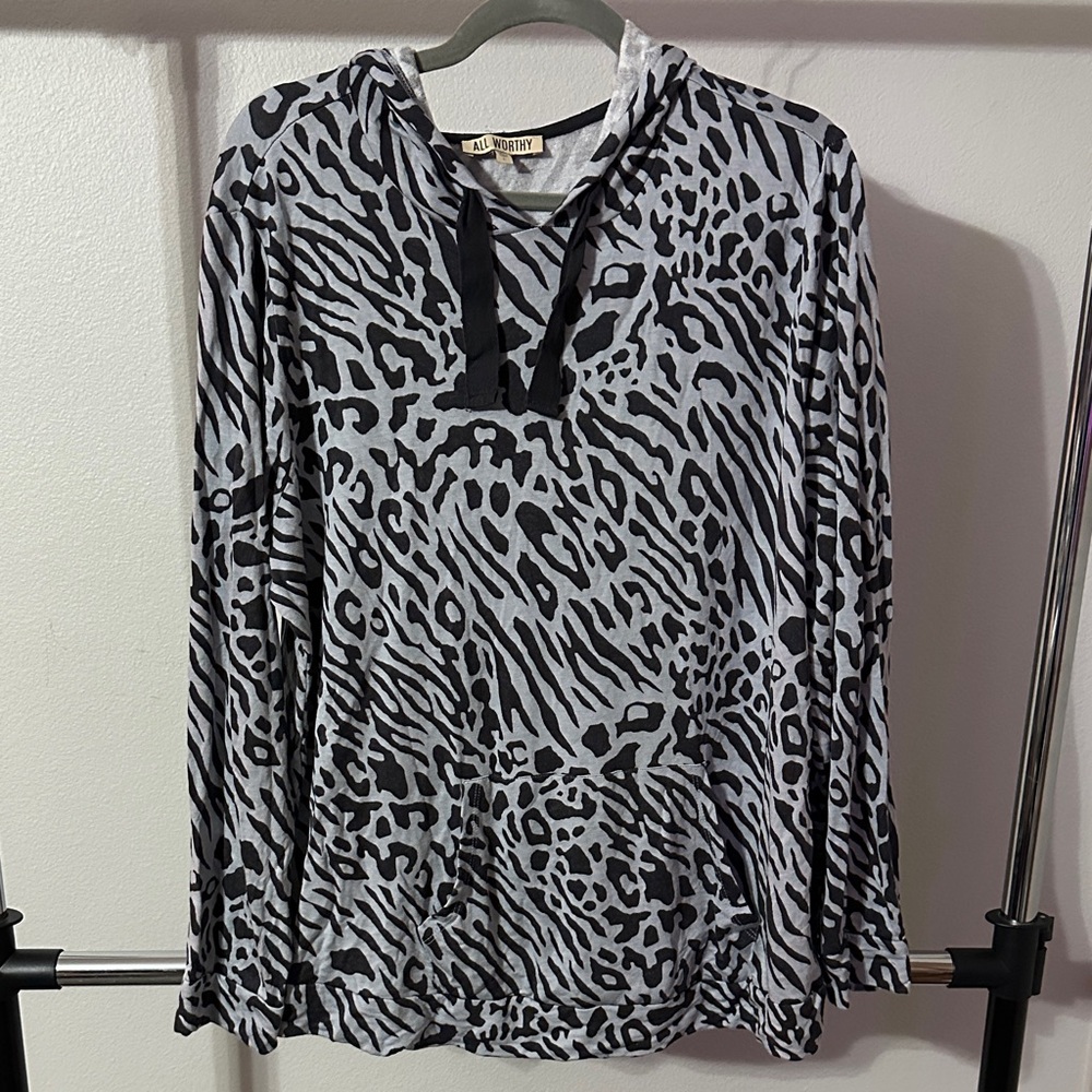 All Worthy by Hunter McGrady Animal Print Hoodie in Black and Gray